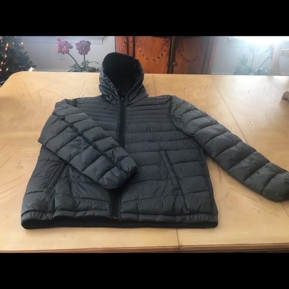 Guess Men’s Puffer Jacket XL Black-Grey - Picture 8 of 15